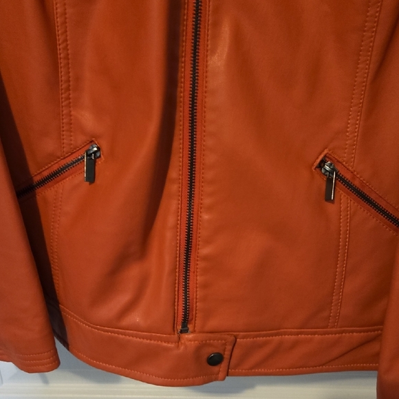 Columbia Women's Bold Orange Jacket - Picture 5 of 7